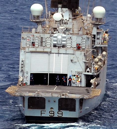 Type 22 frigate .